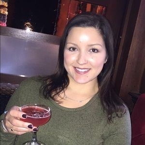 Meet your Posher, Alyssa